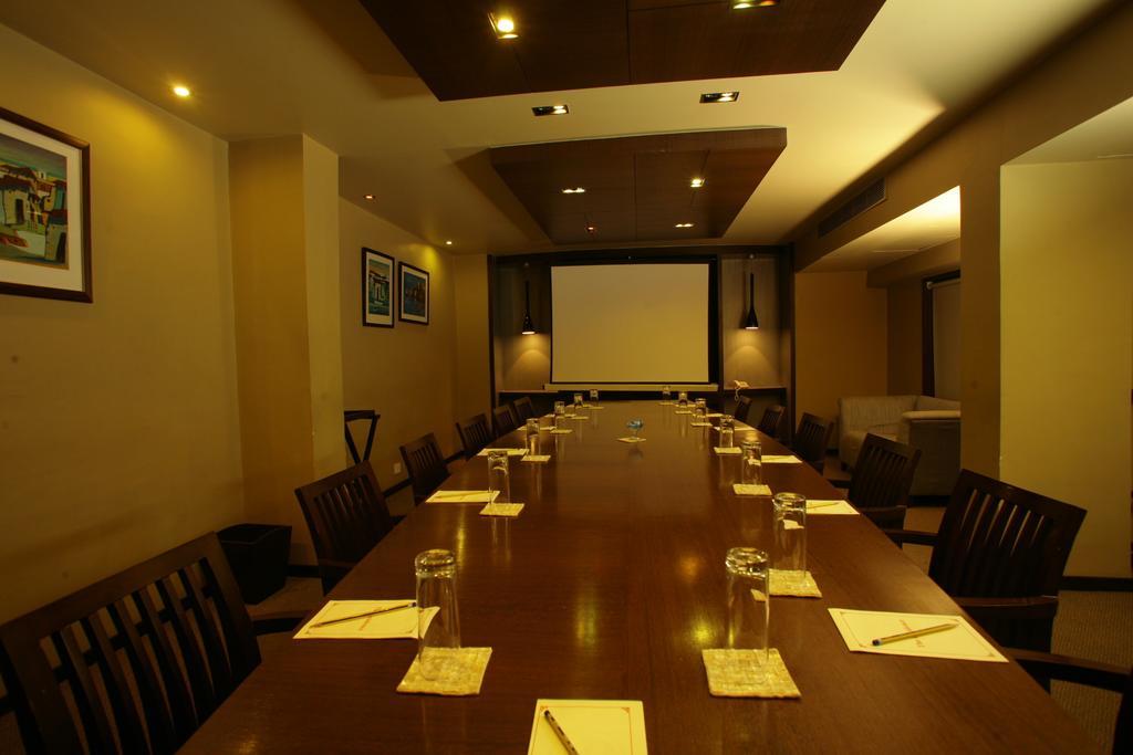 ​Justa Hyderabad Exterior foto