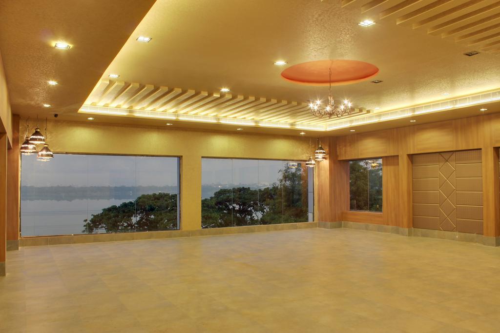 ​Justa Hyderabad Exterior foto