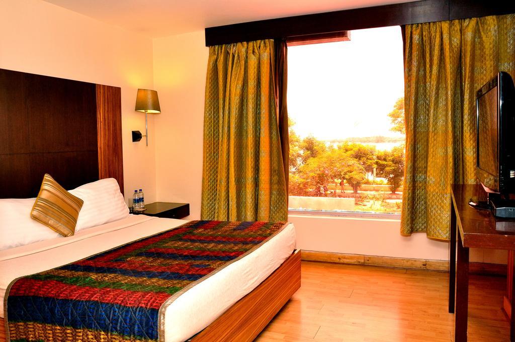 ​Justa Hyderabad Exterior foto