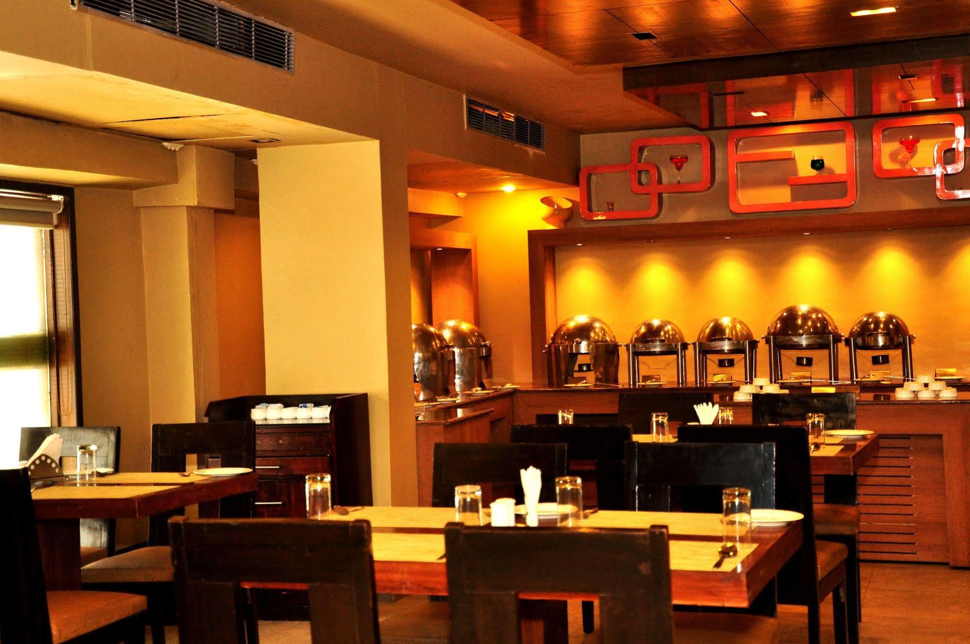 ​Justa Hyderabad Exterior foto