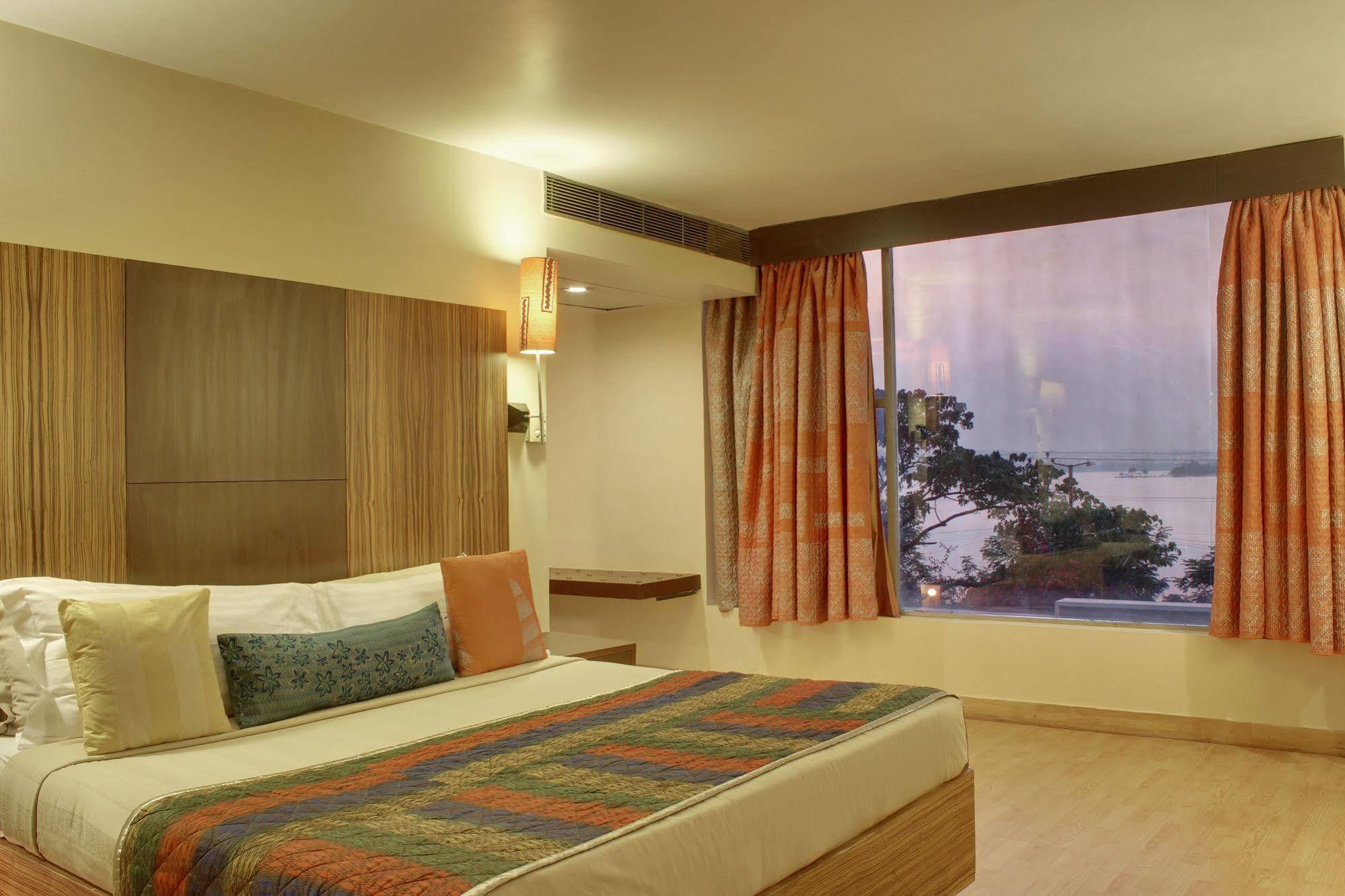 ​Justa Hyderabad Exterior foto