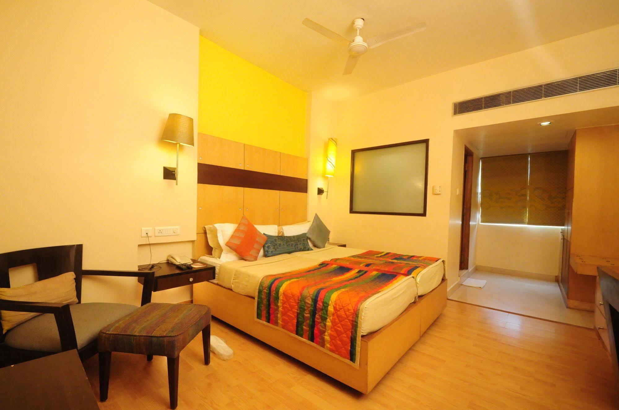 ​Justa Hyderabad Exterior foto