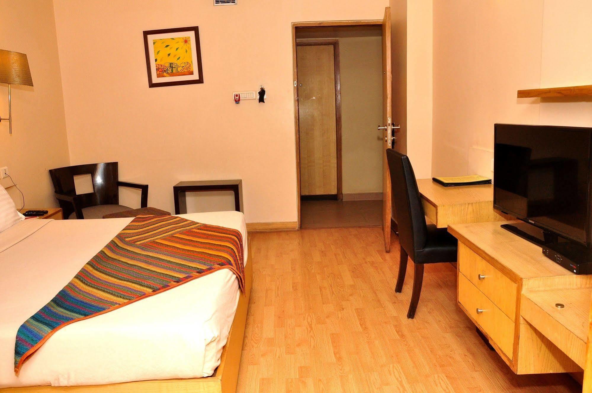 ​Justa Hyderabad Exterior foto